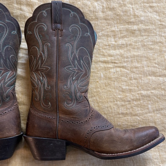 Ariat Western Boots - Picture 7 of 17